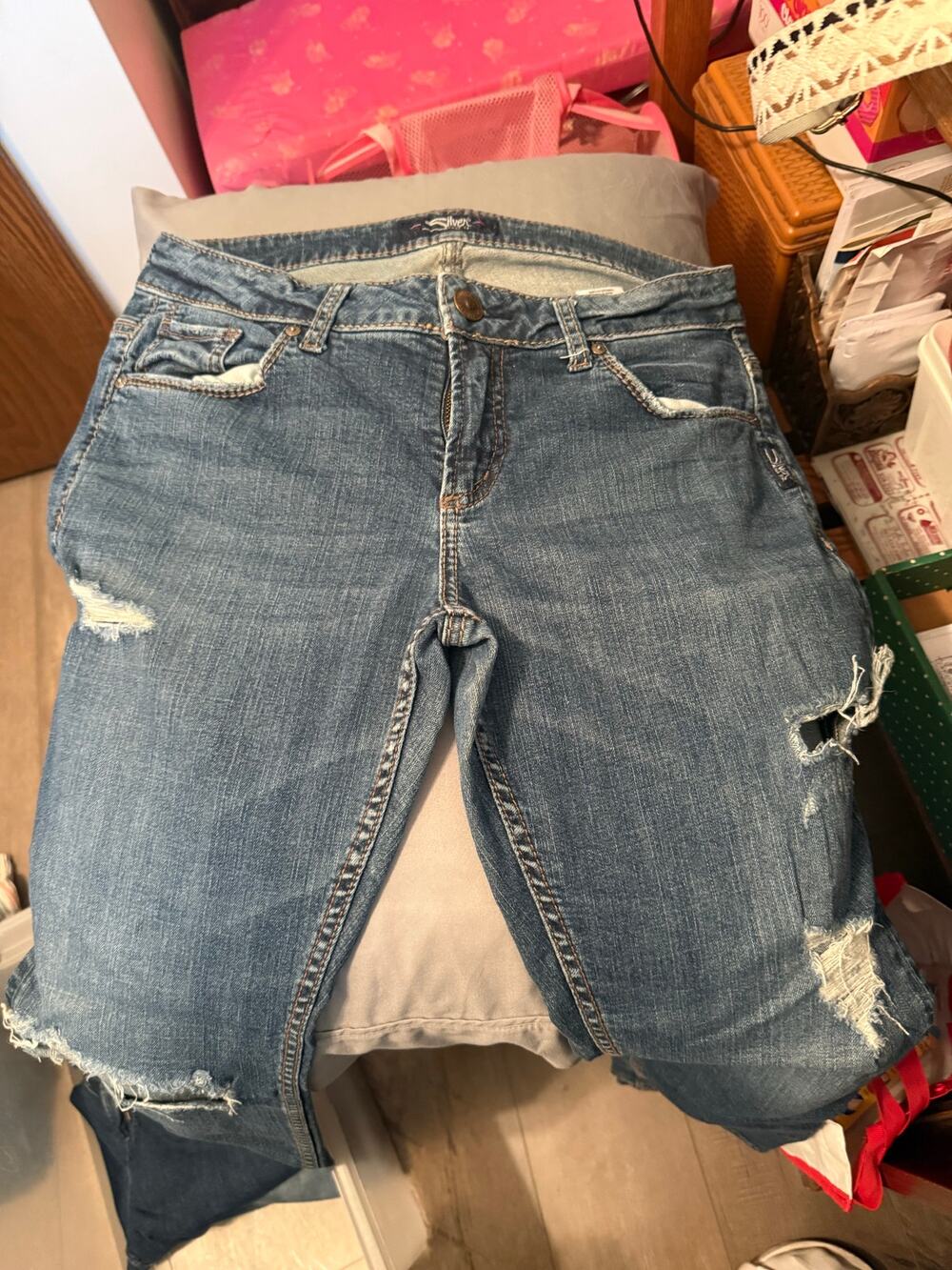 Silver Jeans Distressed W29 L27